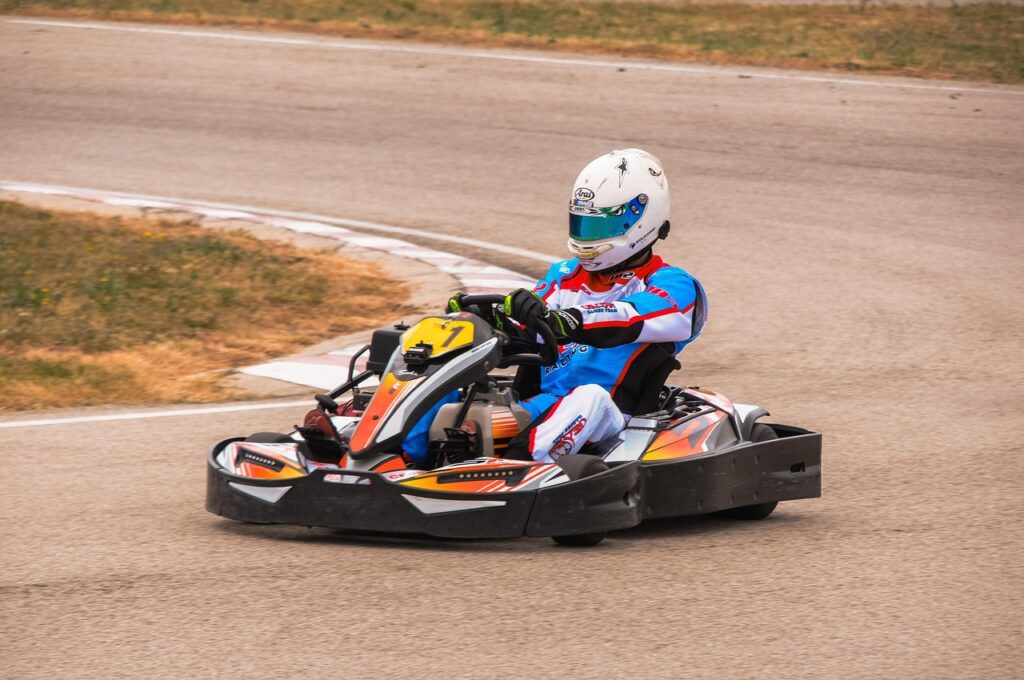 go kart, racing, karting, circuit, go-kart car, vehicle, sport, competition, racer, helmet, kart racing, go kart, karting, karting, karting, karting, karting